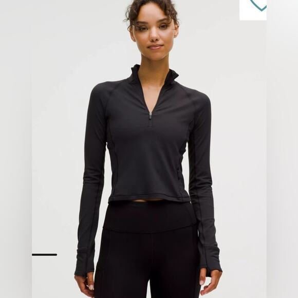 Lululemon size 10 cropped black half zip with thumb holes